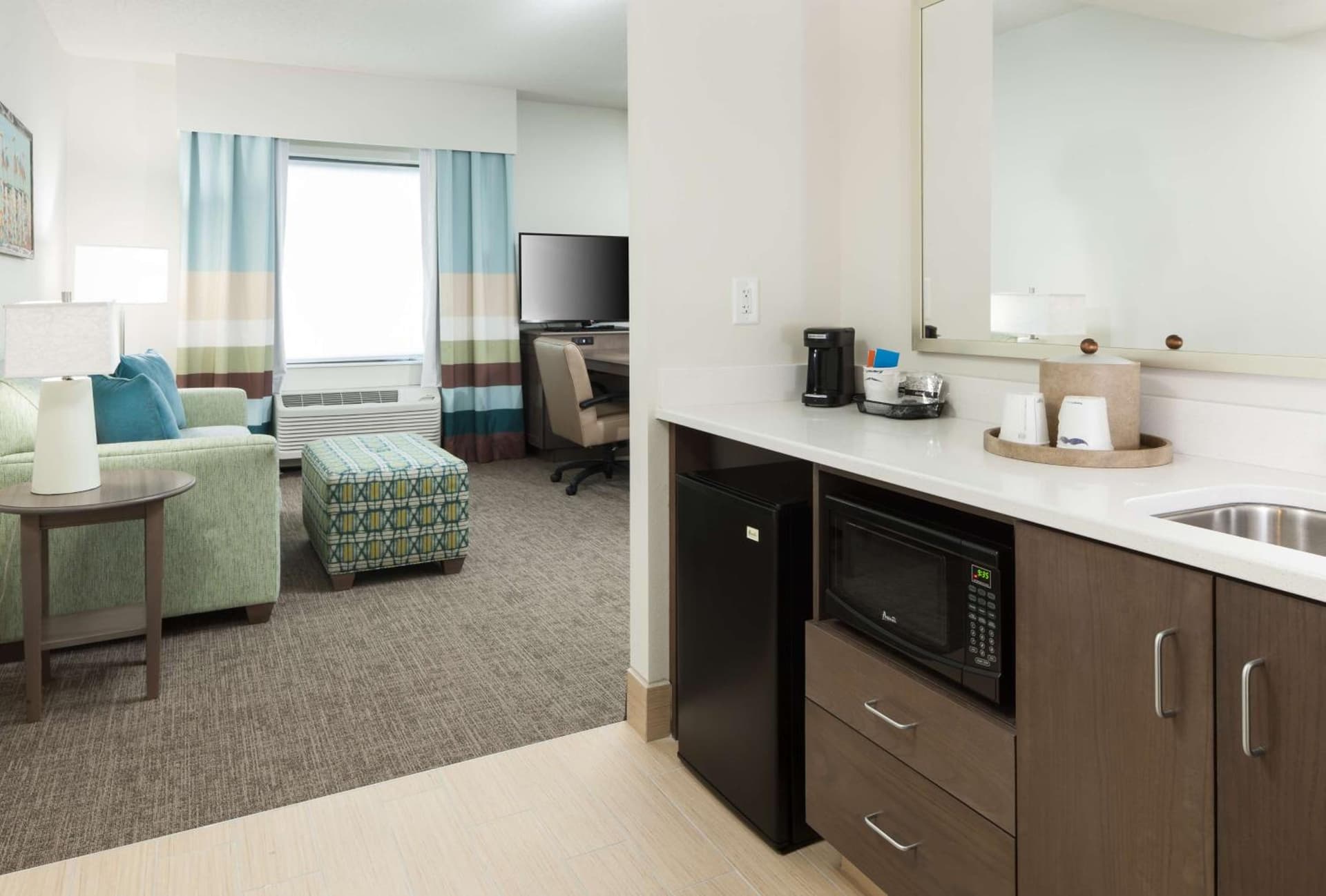 Hampton Inn & Suites by Hilton Carolina Beach Oceanfront gallery photo in Carolina Beach, NC — image 36