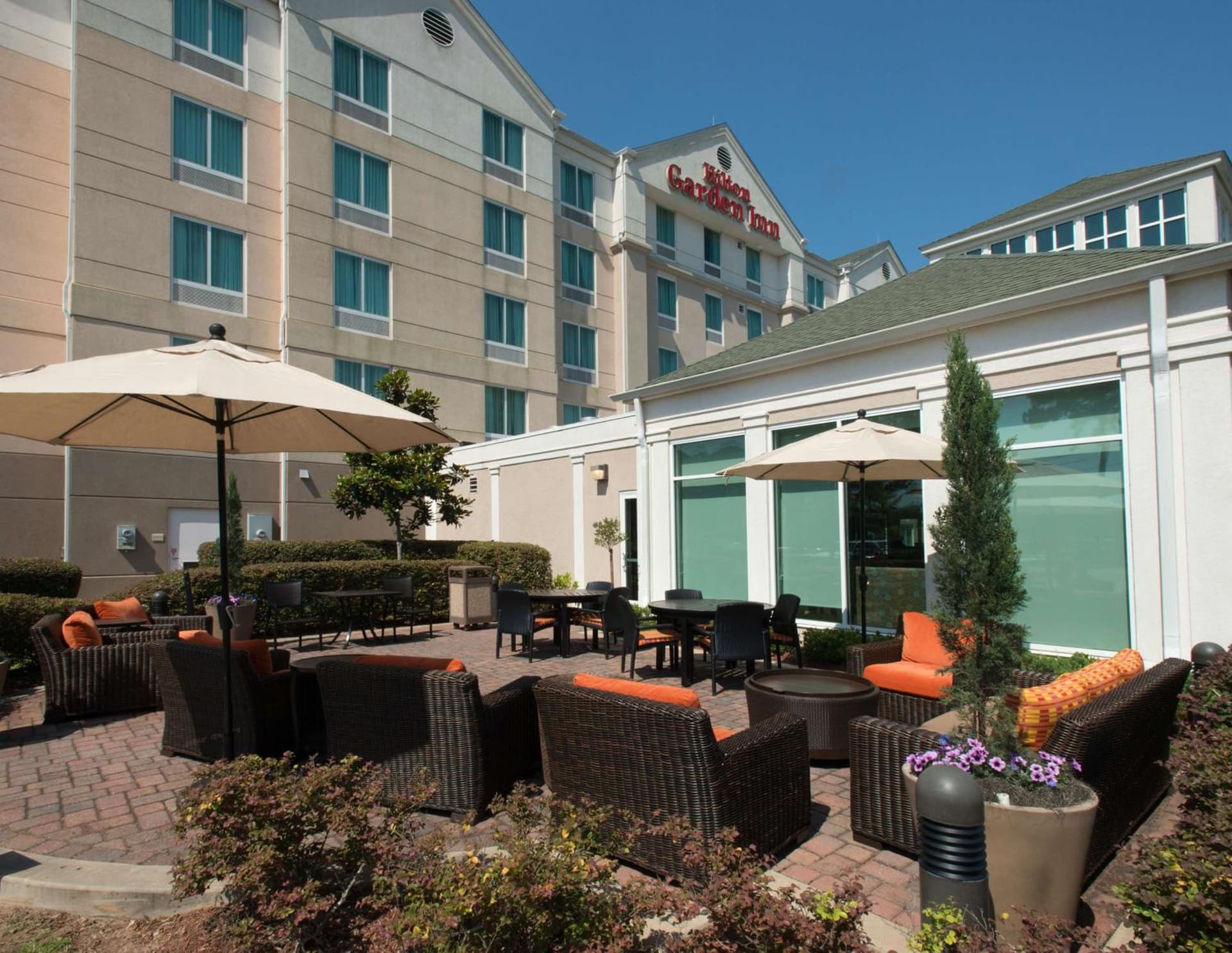 Hilton Garden Inn Tallahassee Central interior in Tallahassee, FL — gallery photo 2