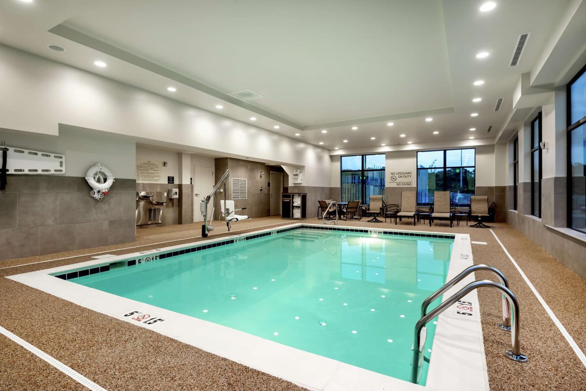 Hampton Inn Baltimore Bayview Campus gallery photo in Baltimore, MD — image 14