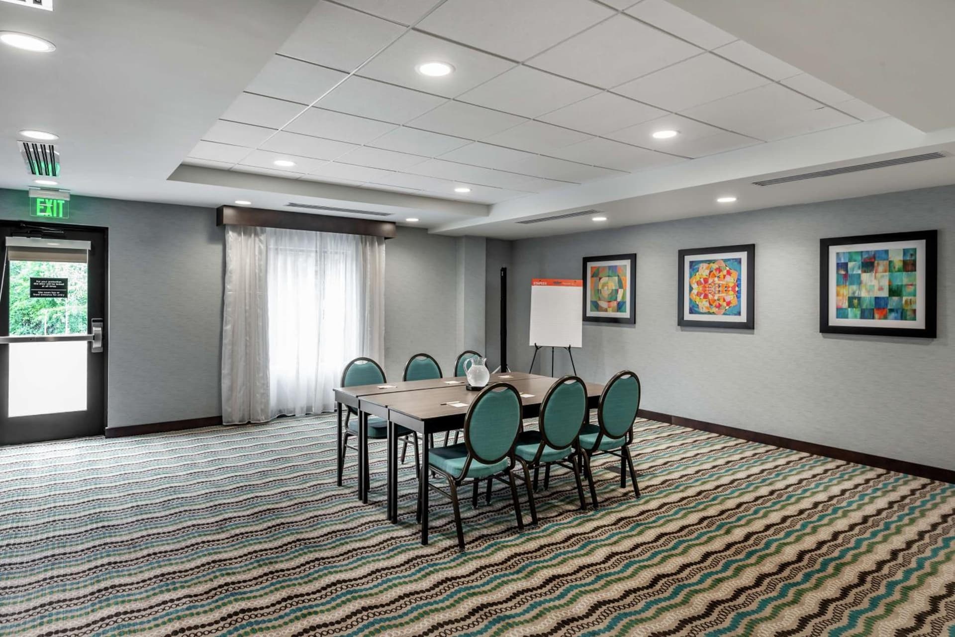 Hampton Inn Baltimore Bayview Campus gallery photo in Baltimore, MD — image 24