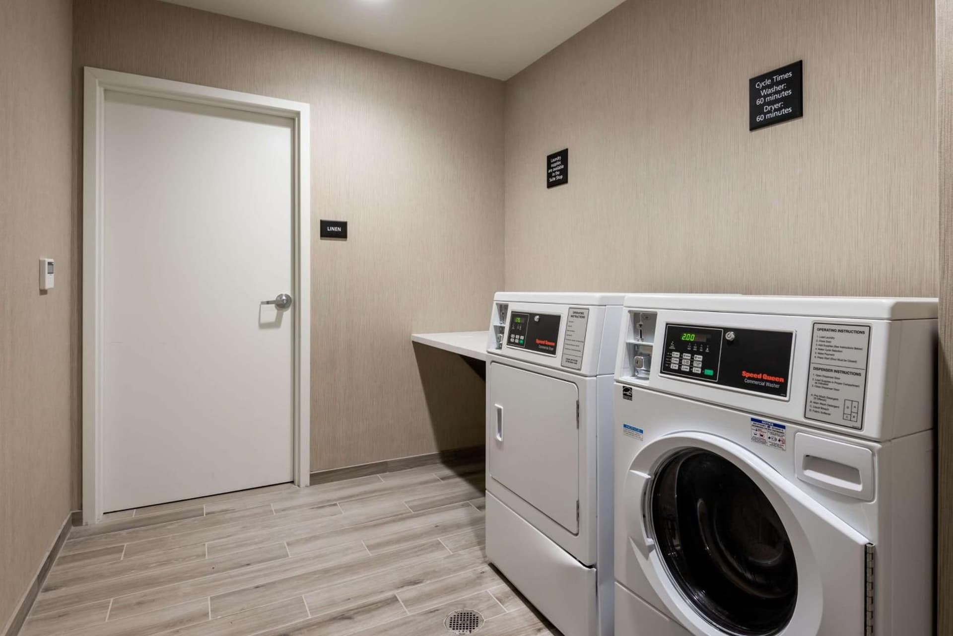 Hampton Inn Baltimore Bayview Campus gallery photo in Baltimore, MD — image 20