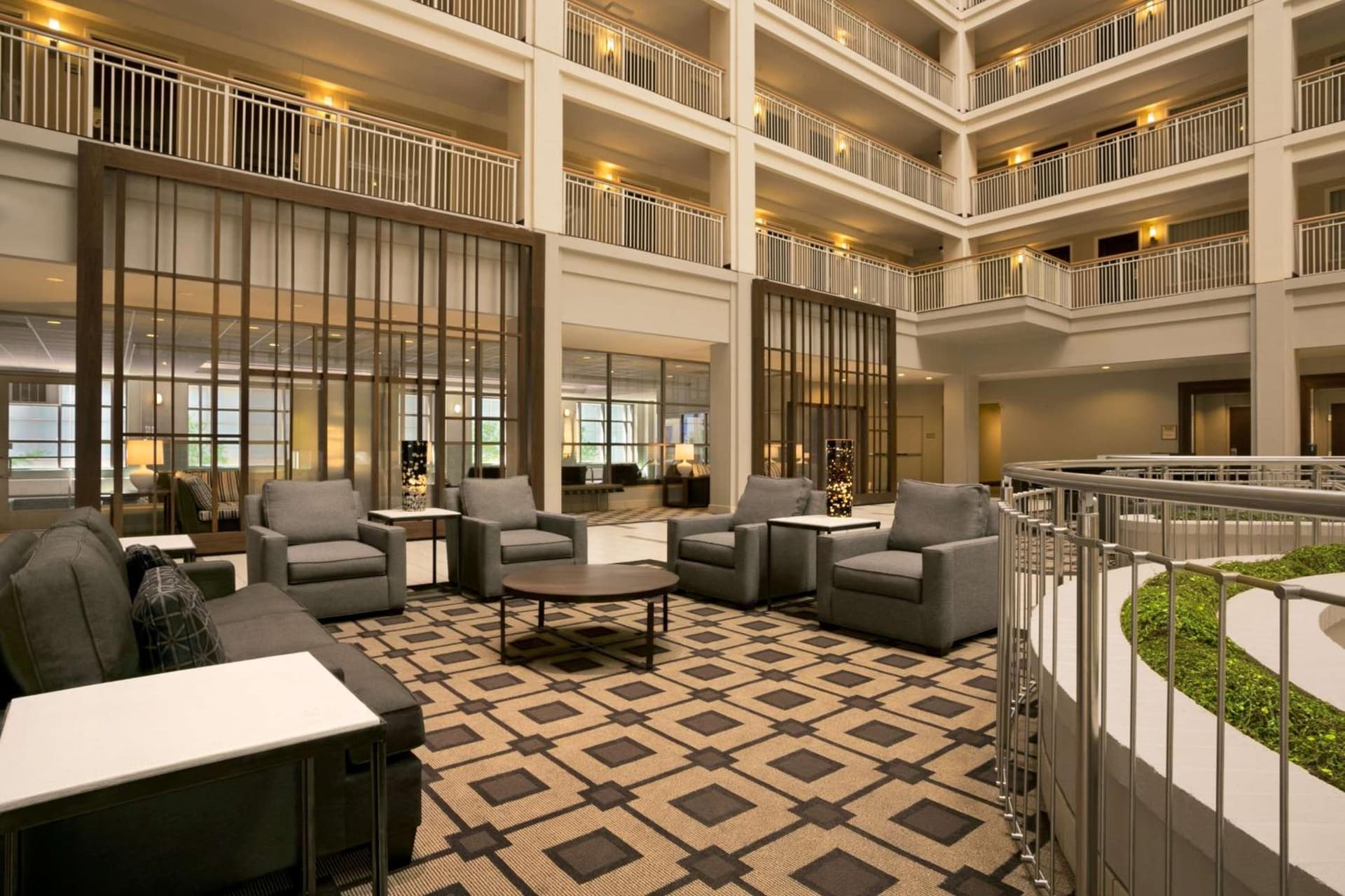 Embassy Suites Chicago - Downtown River North gallery photo in Chicago, IL — image 26