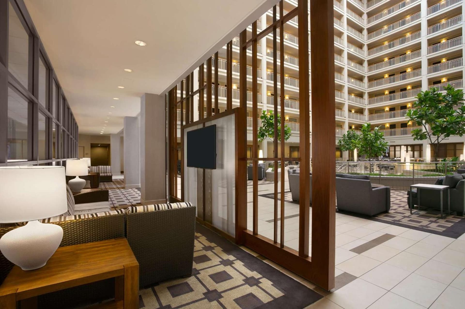 Embassy Suites Chicago - Downtown River North gallery photo in Chicago, IL — image 41