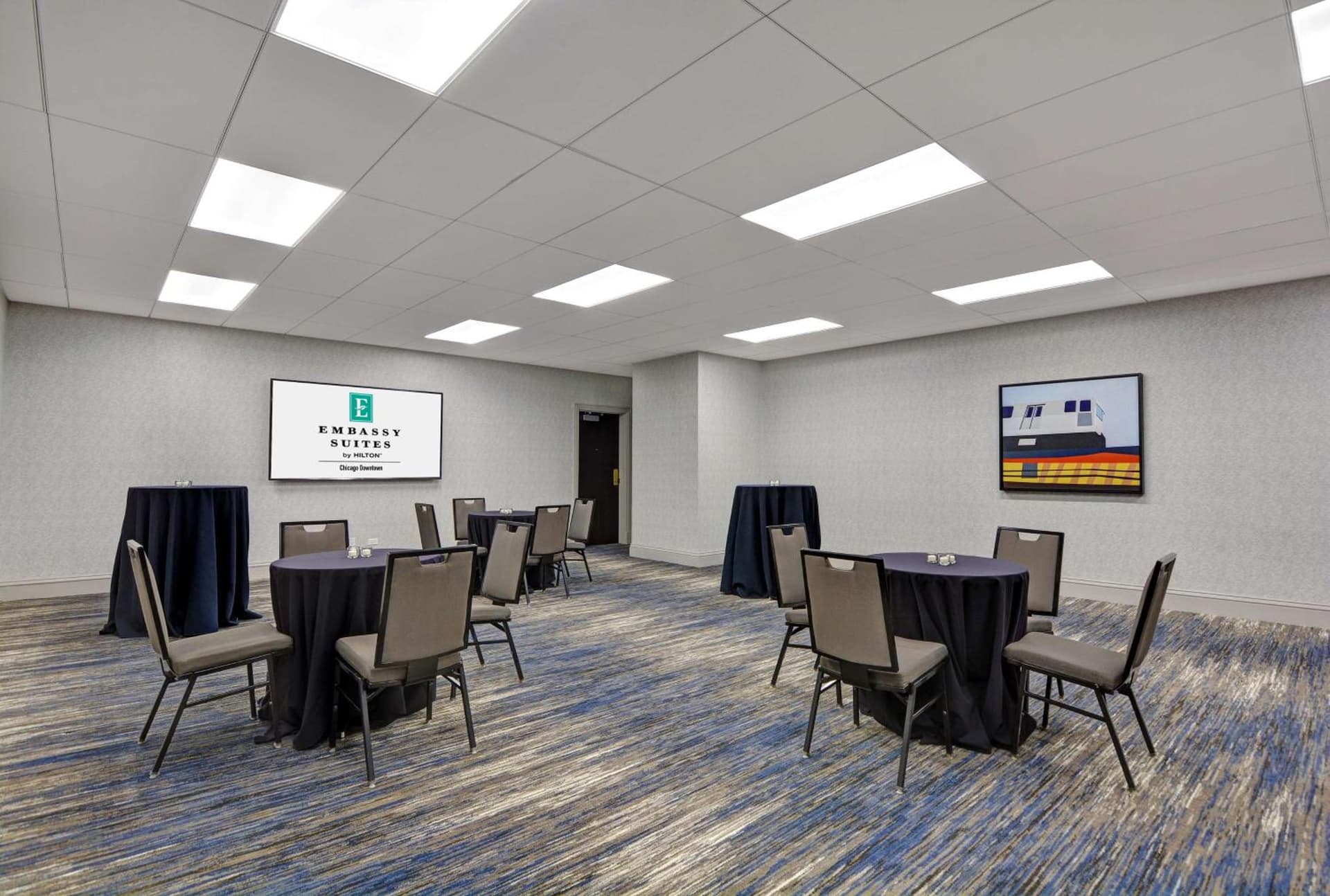 Embassy Suites Chicago - Downtown River North gallery photo in Chicago, IL — image 5