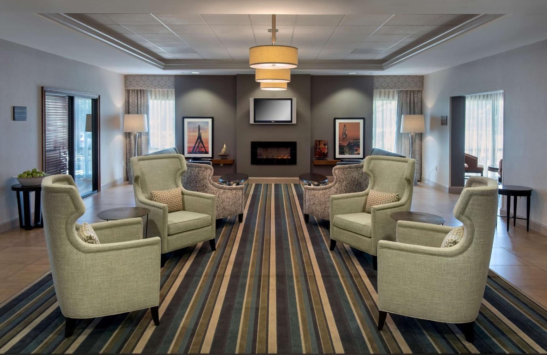 Hampton Inn Boston Logan Airport gallery photo in Boston, MA — image 14