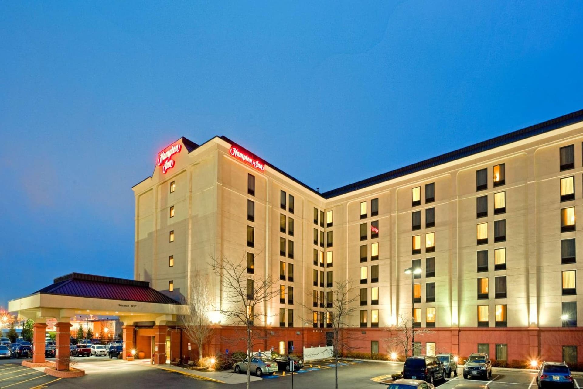 Hampton Inn Boston Logan Airport gallery photo in Boston, MA — image 9