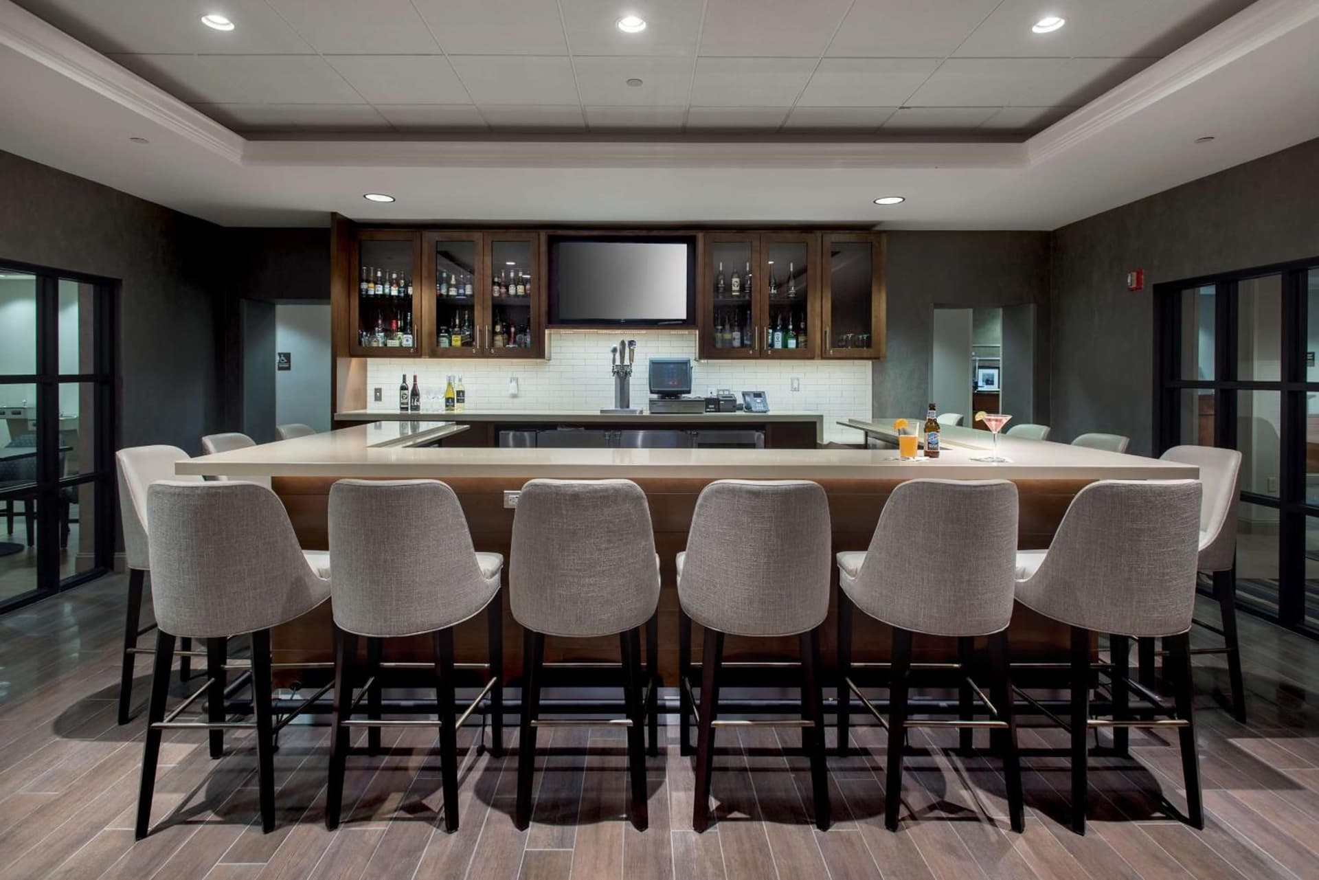 Hampton Inn Boston Logan Airport gallery photo in Boston, MA — image 15