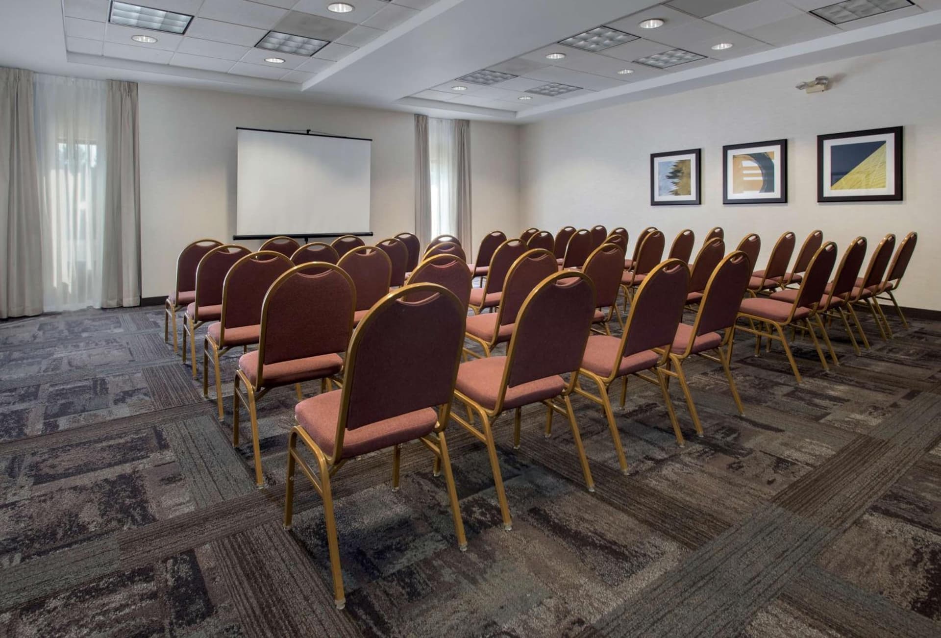 Hampton Inn Boston Logan Airport gallery photo in Boston, MA — image 6