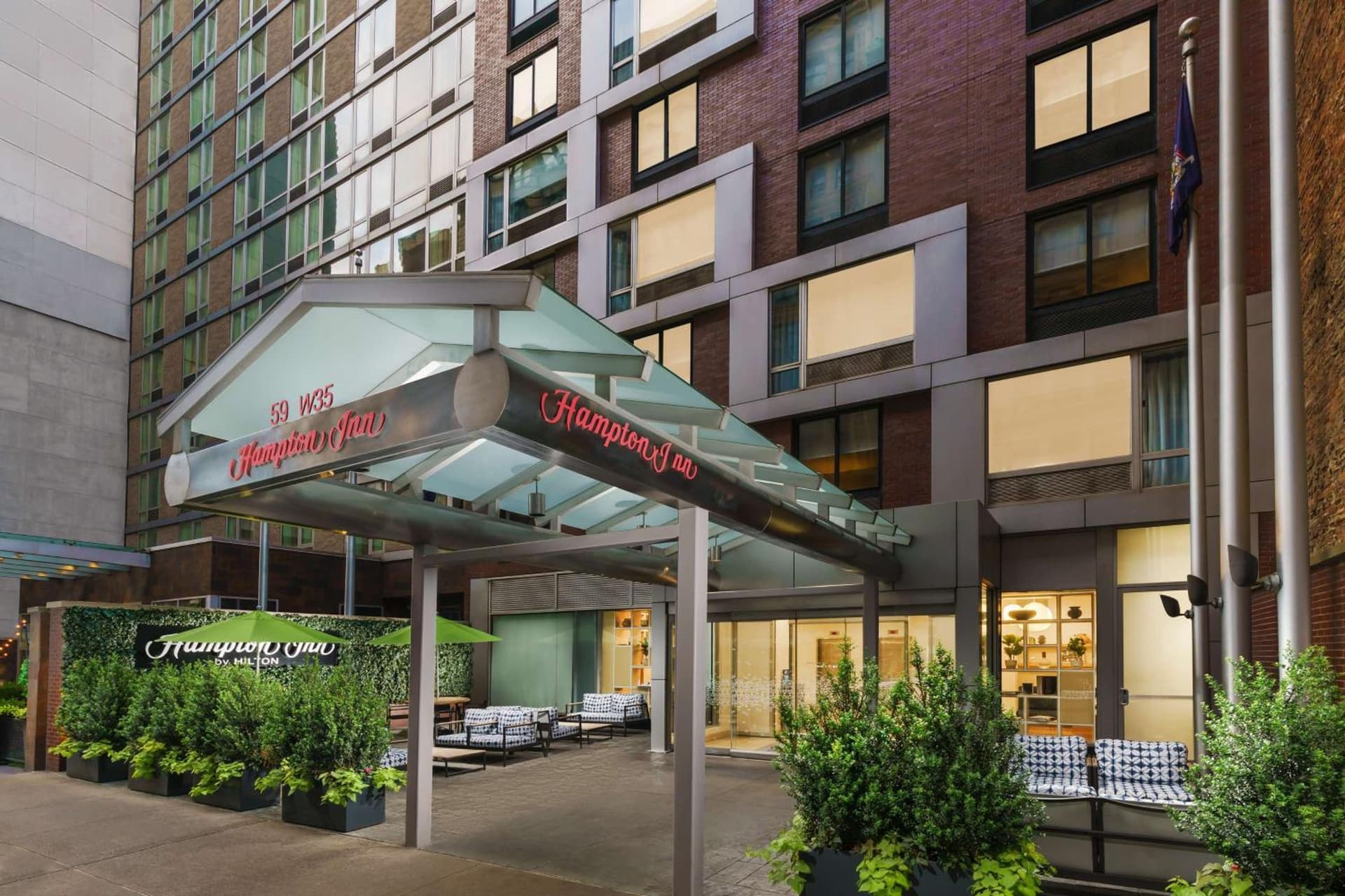 Hampton Inn Manhattan-35th St Empire State Bldg exterior or lobby in New York, NY — main listing photo