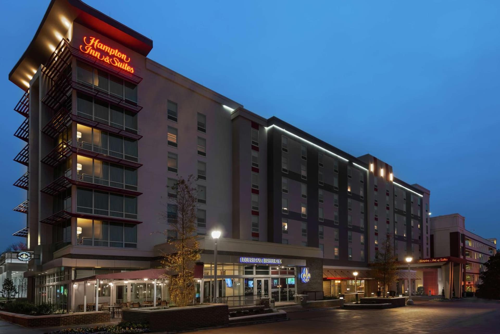 Hampton Inn & Suites Atlanta Buckhead Place interior in Atlanta, GA — gallery photo 2
