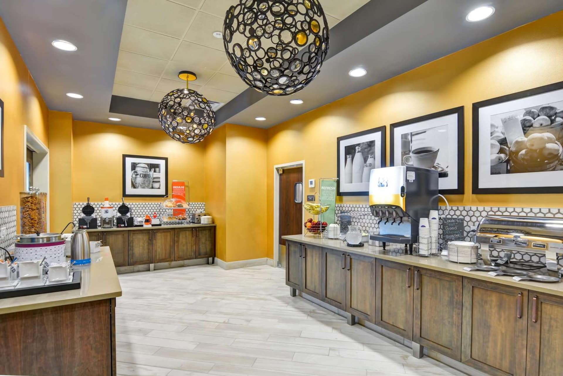 Hampton Inn Atlanta Kennesaw gallery photo in Kennesaw, GA — image 17