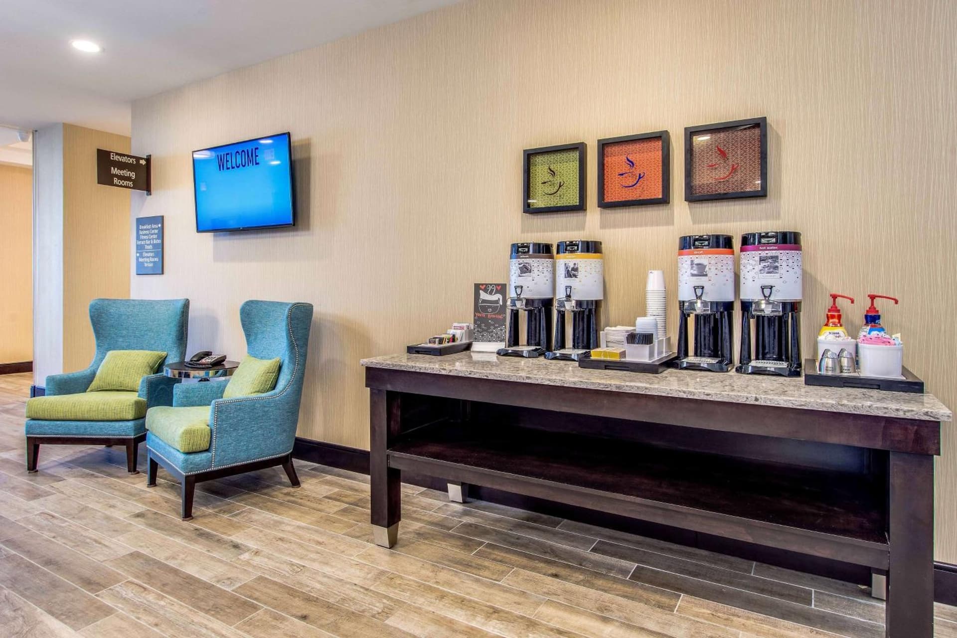 Hampton Inn and Suites Clearwater Beach gallery photo in Clearwater Beach, FL — image 45