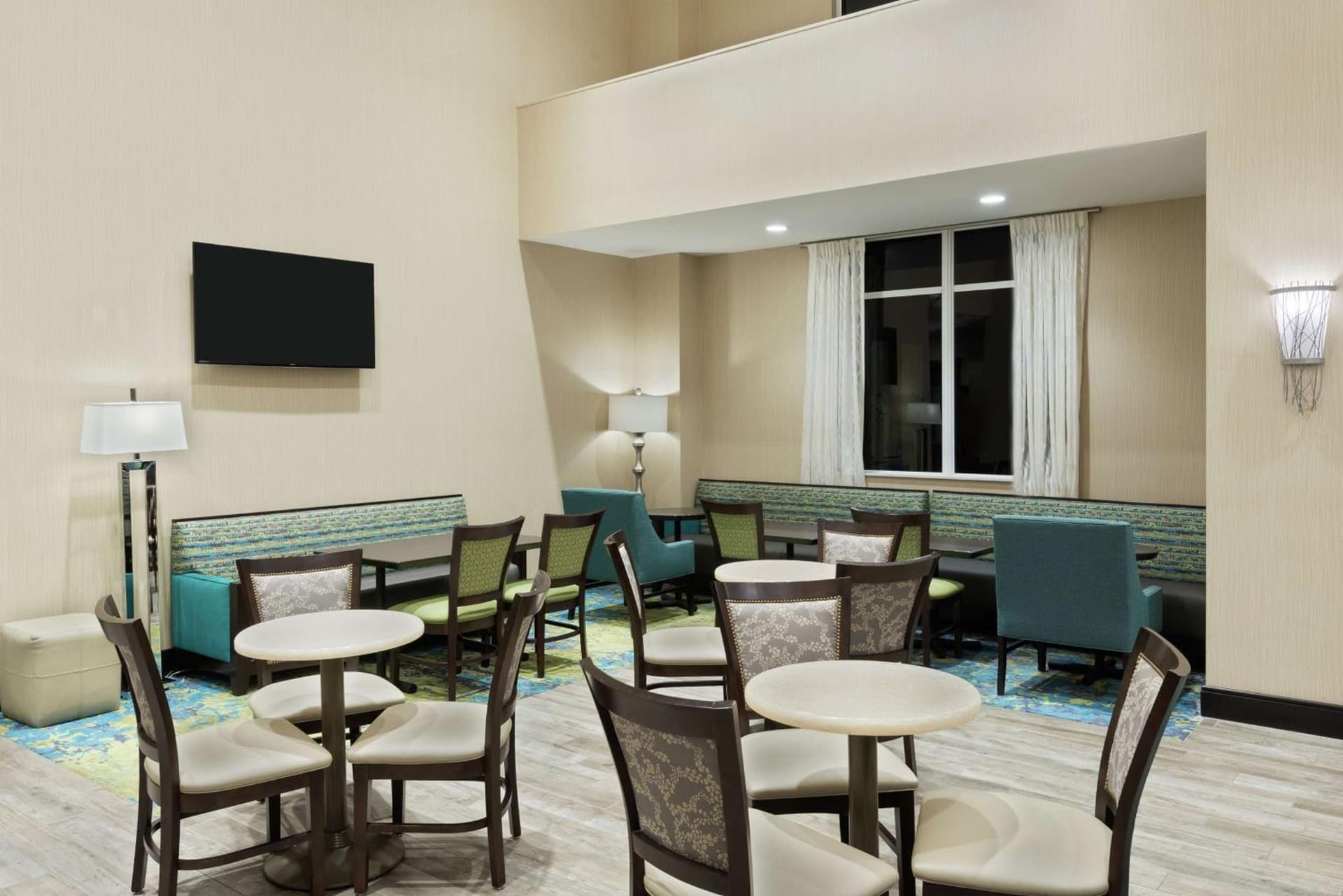 Hampton Inn and Suites Clearwater Beach gallery photo in Clearwater Beach, FL — image 29
