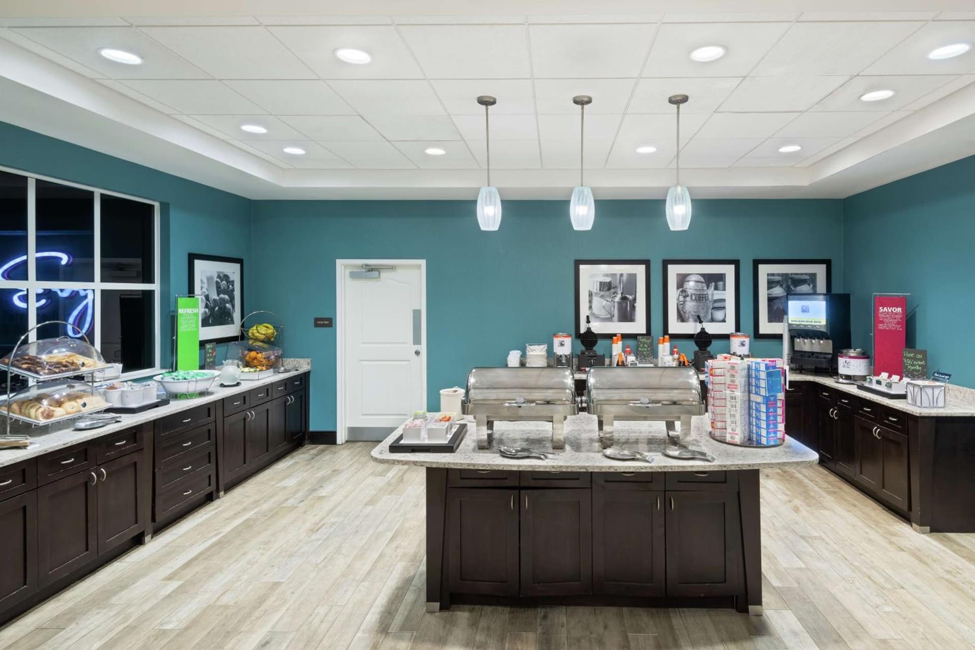 Hampton Inn and Suites Clearwater Beach gallery photo in Clearwater Beach, FL — image 30