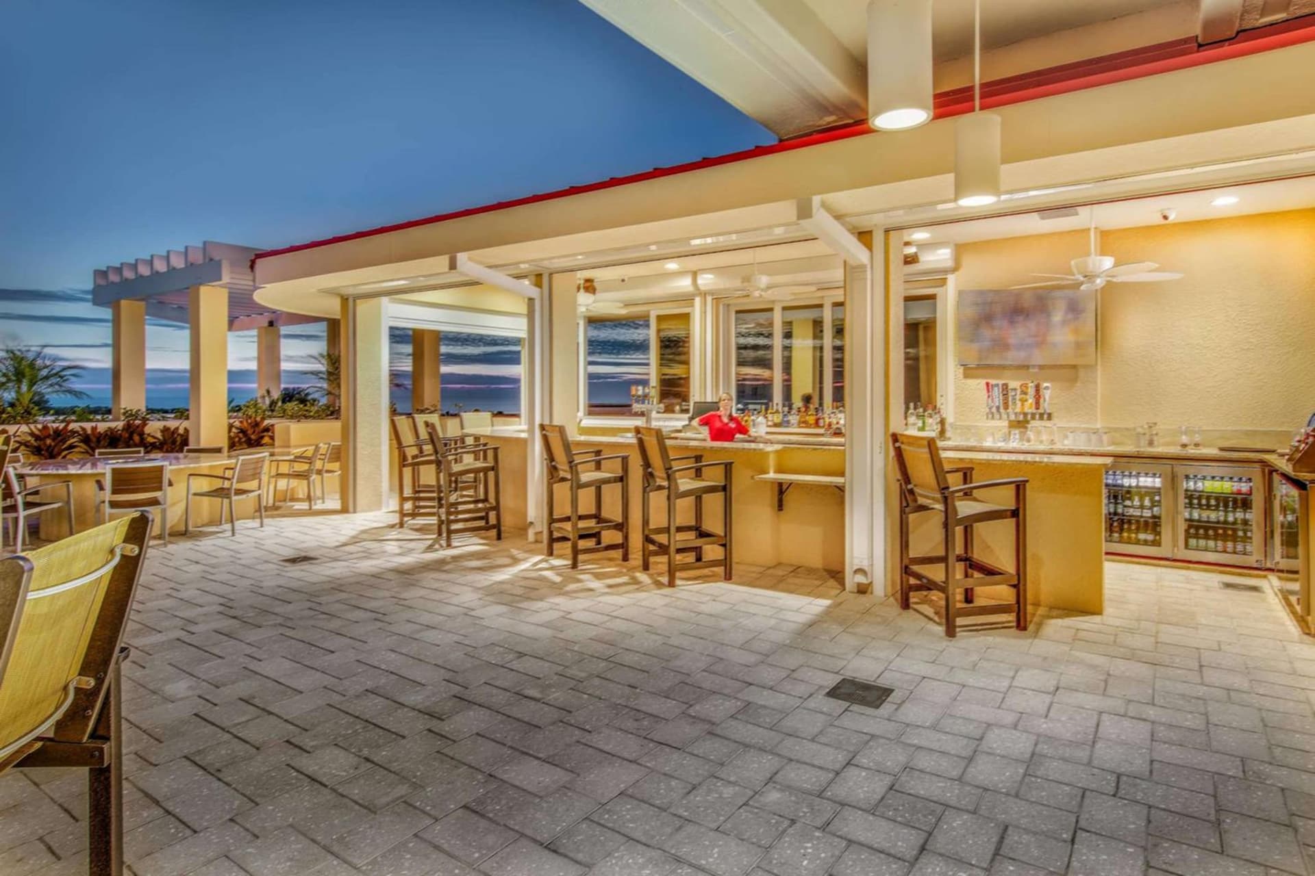 Hampton Inn and Suites Clearwater Beach gallery photo in Clearwater Beach, FL — image 25