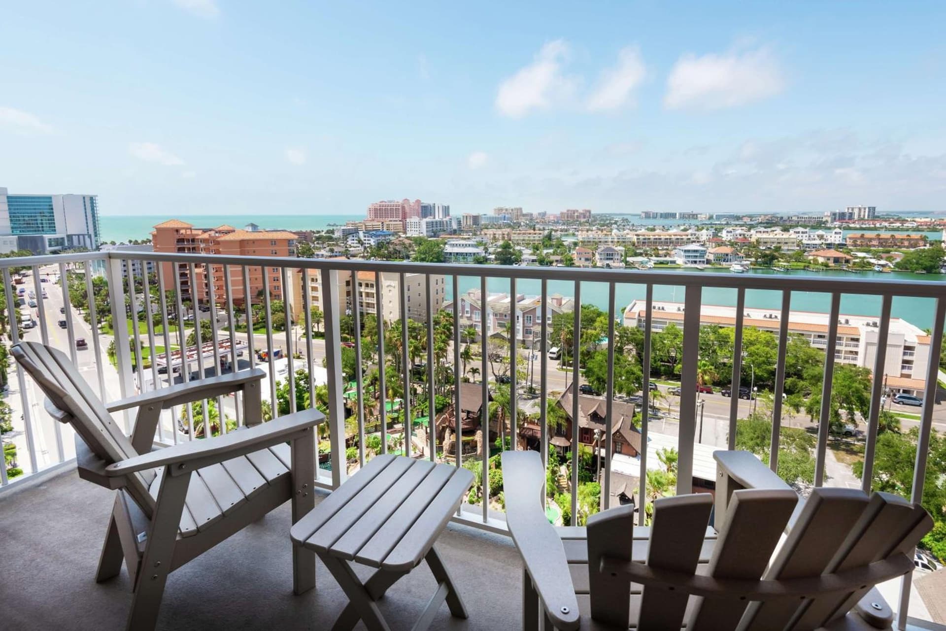 Hampton Inn and Suites Clearwater Beach gallery photo in Clearwater Beach, FL — image 39