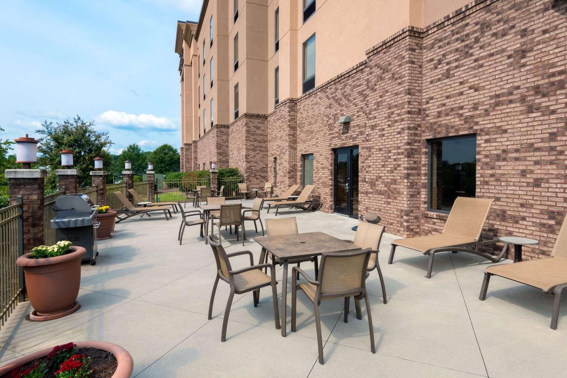 Hampton Inn & Suites Winston-Salem/University Area property views in Winston-Salem, NC — gallery photo 3