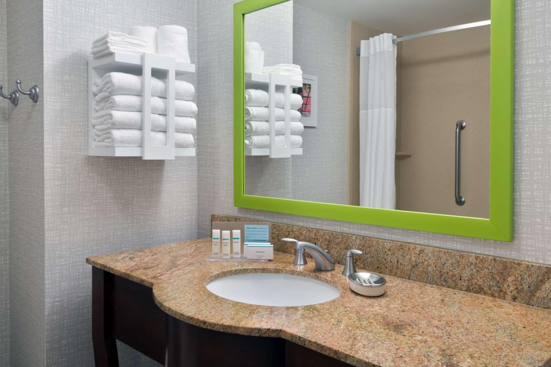Hampton Inn & Suites Winston-Salem/University Area gallery photo in Winston-Salem, NC — image 11