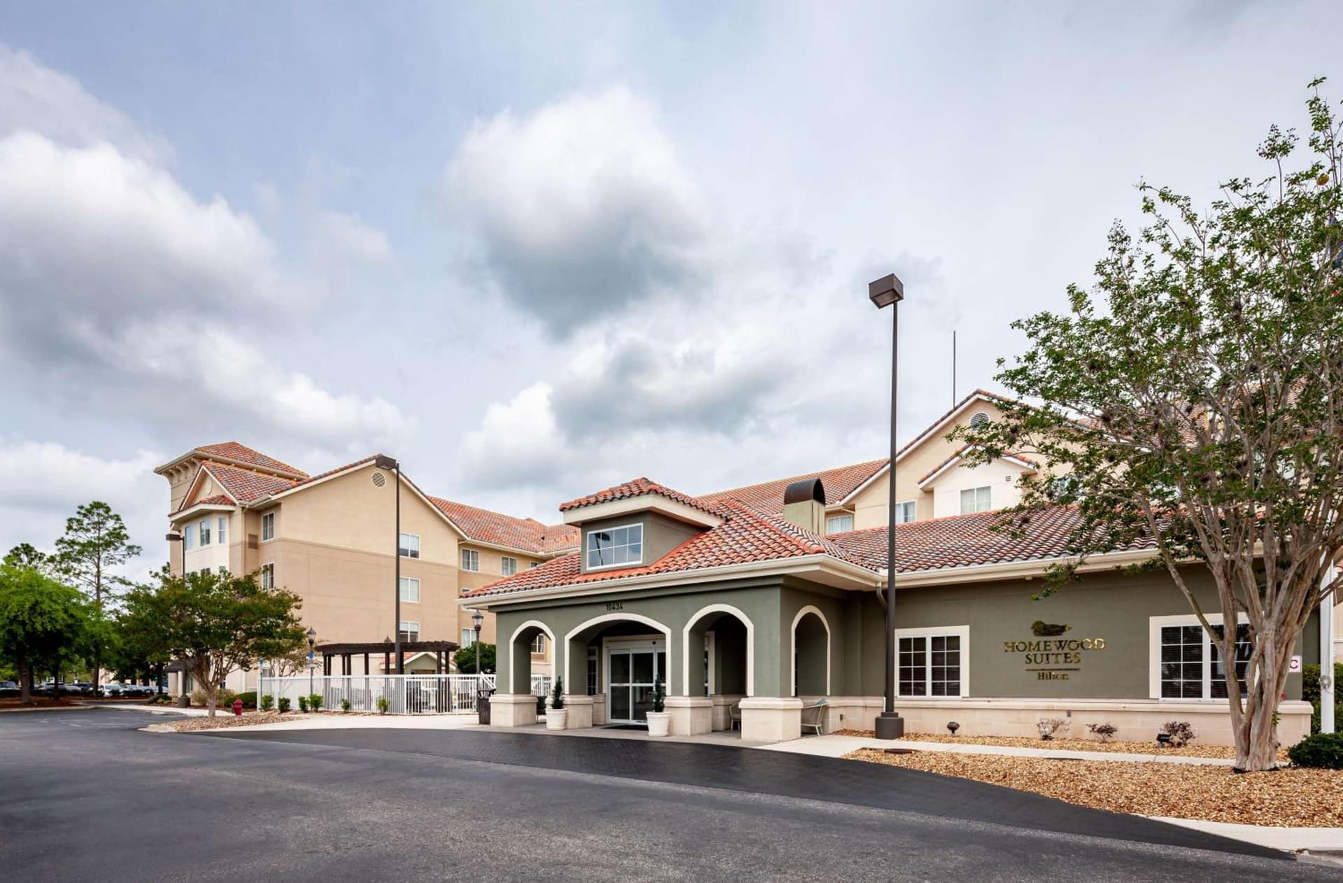 Homewood Suites by Hilton Jacksonville-South/St. Johns Ctr. featured exterior or lobby in Jacksonville, FL — similar hotel