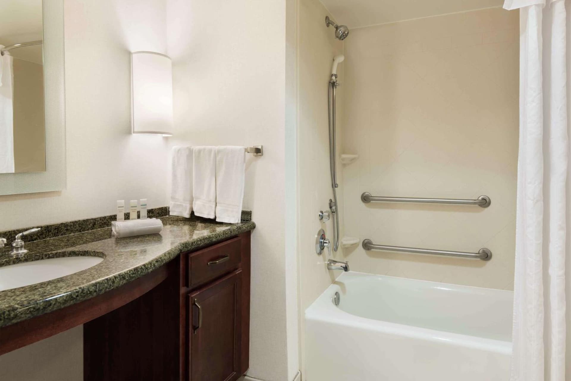 Homewood Suites by Hilton Tampa Airport - Westshore gallery photo in Tampa, FL — image 8