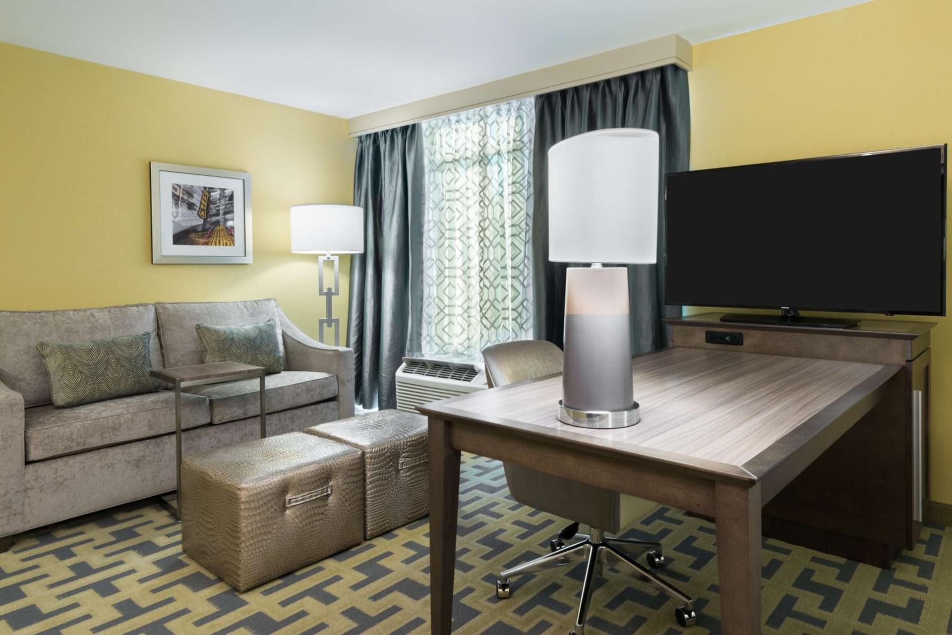 Hampton Inn & Suites Tampa Airport Avion Park Westshore gallery photo in Tampa, FL — image 12