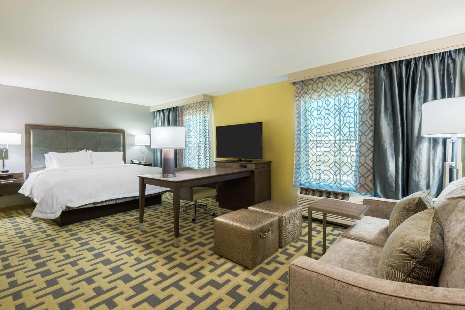 Hampton Inn & Suites Tampa Airport Avion Park Westshore gallery photo in Tampa, FL — image 24