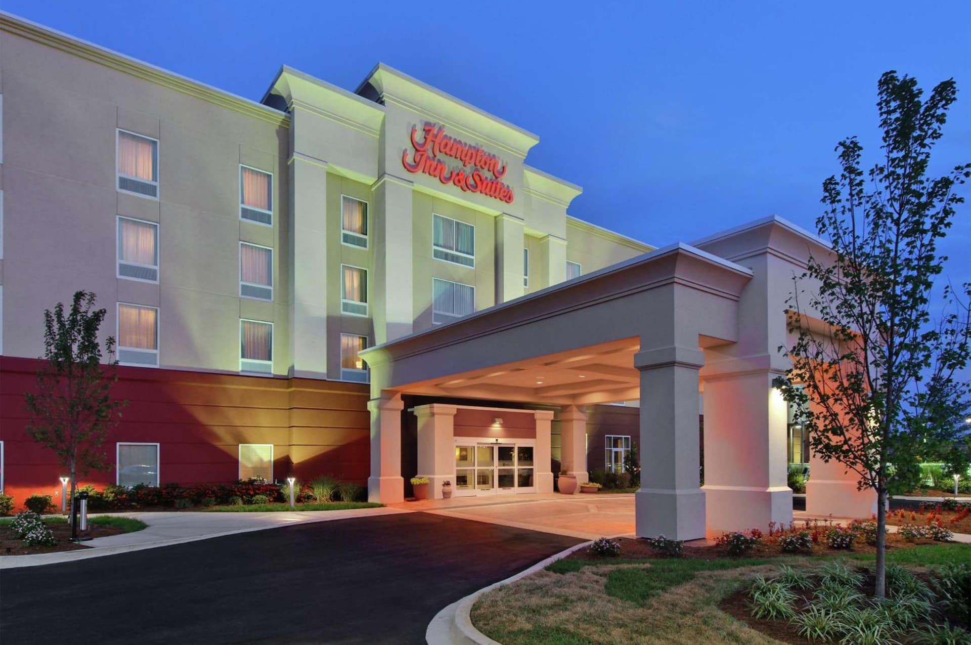 Hampton Inn & Suites Knoxville-Turkey Creek Farragut interior in Knoxville, TN — gallery photo 2