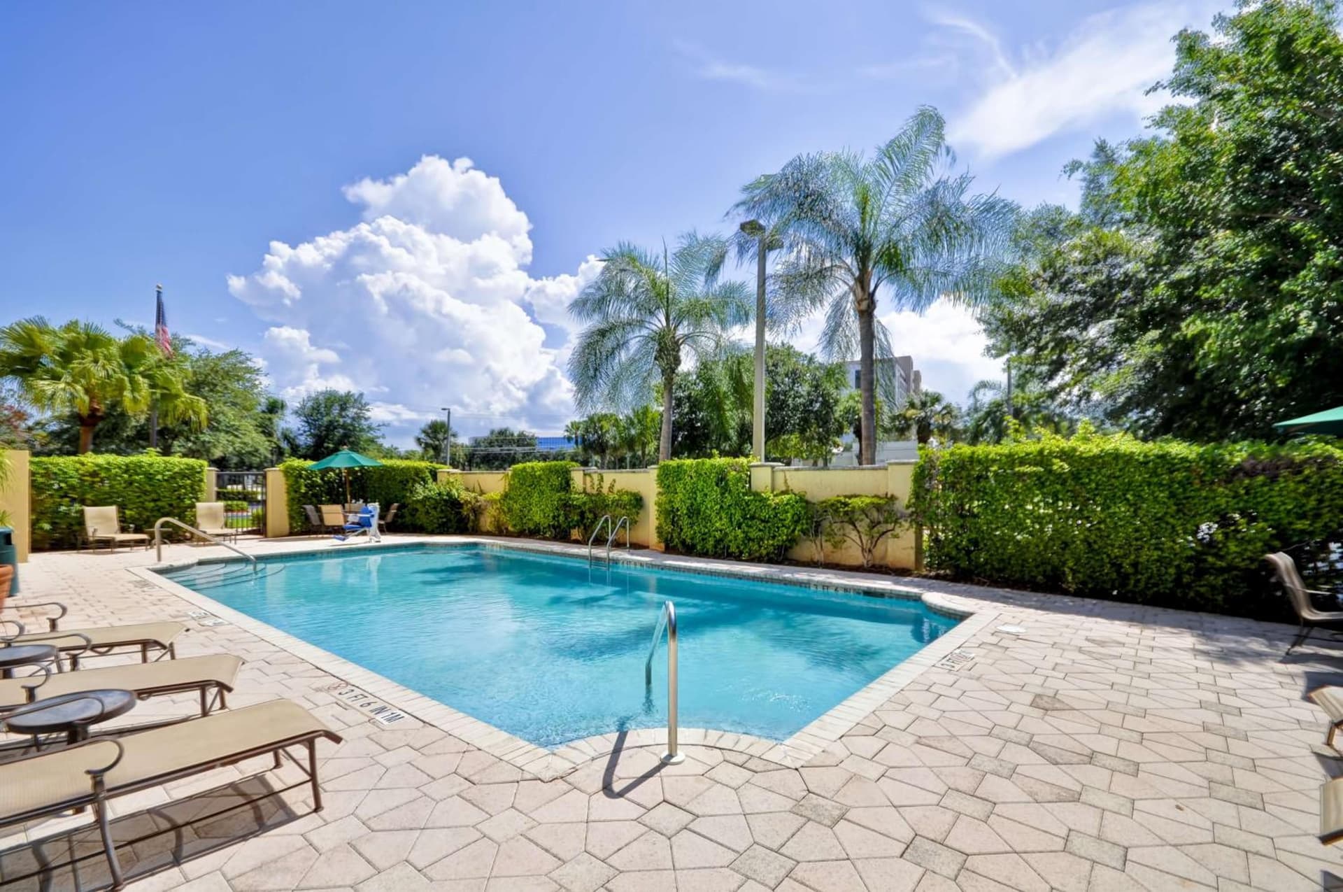 Hampton Inn Palm Beach Gardens gallery photo in Palm Beach Gardens, FL — image 12