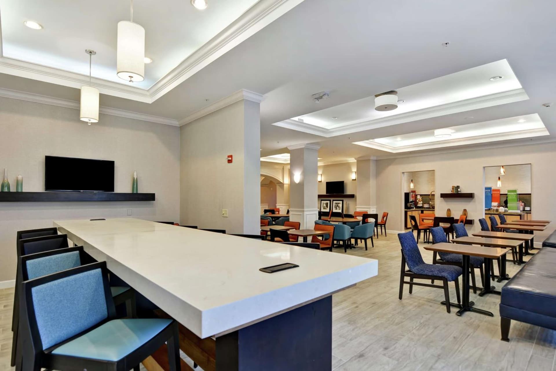 Hampton Inn Palm Beach Gardens gallery photo in Palm Beach Gardens, FL — image 29