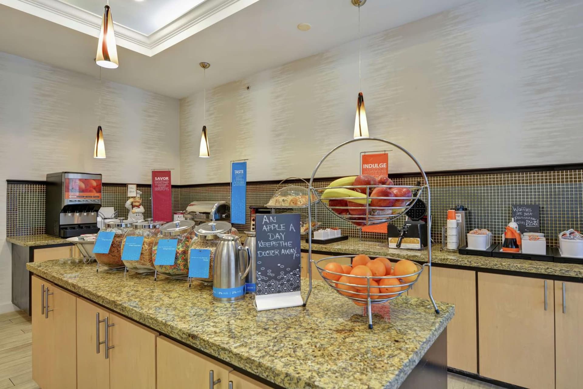 Hampton Inn Palm Beach Gardens gallery photo in Palm Beach Gardens, FL — image 10