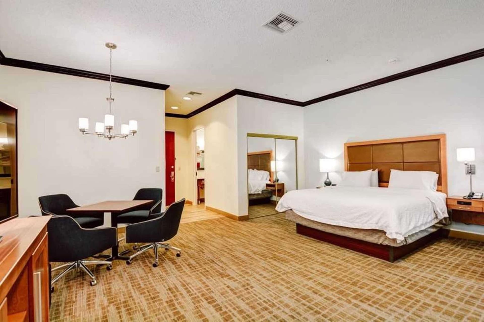 Hampton Inn Palm Beach Gardens gallery photo in Palm Beach Gardens, FL — image 39