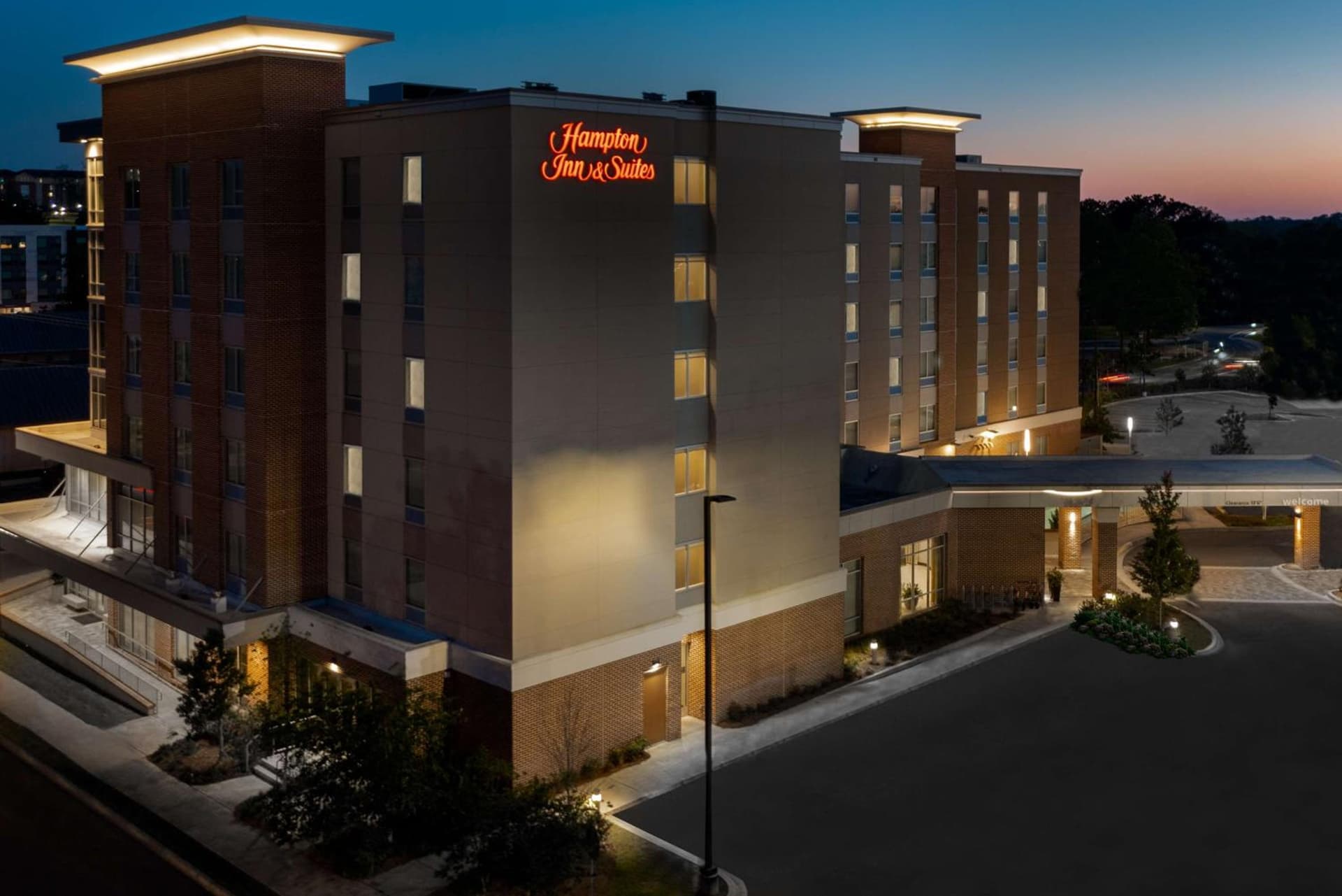 Hampton Inn & Suites Tallahassee Capitol-University interior in Tallahassee, FL — gallery photo 2