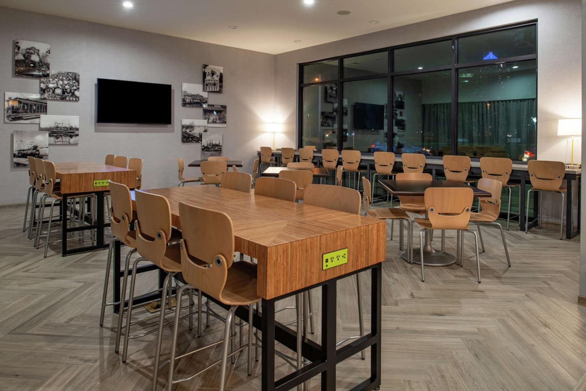 Home2 Suites By Hilton Tampa Downtown Channel District gallery photo in Tampa, FL — image 13