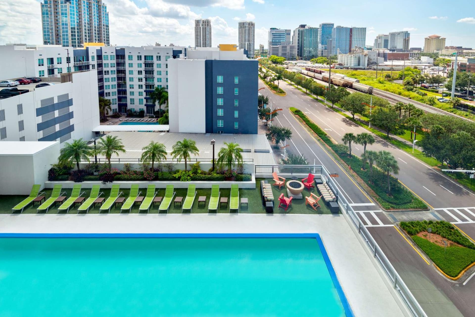 Home2 Suites By Hilton Tampa Downtown Channel District gallery photo in Tampa, FL — image 5
