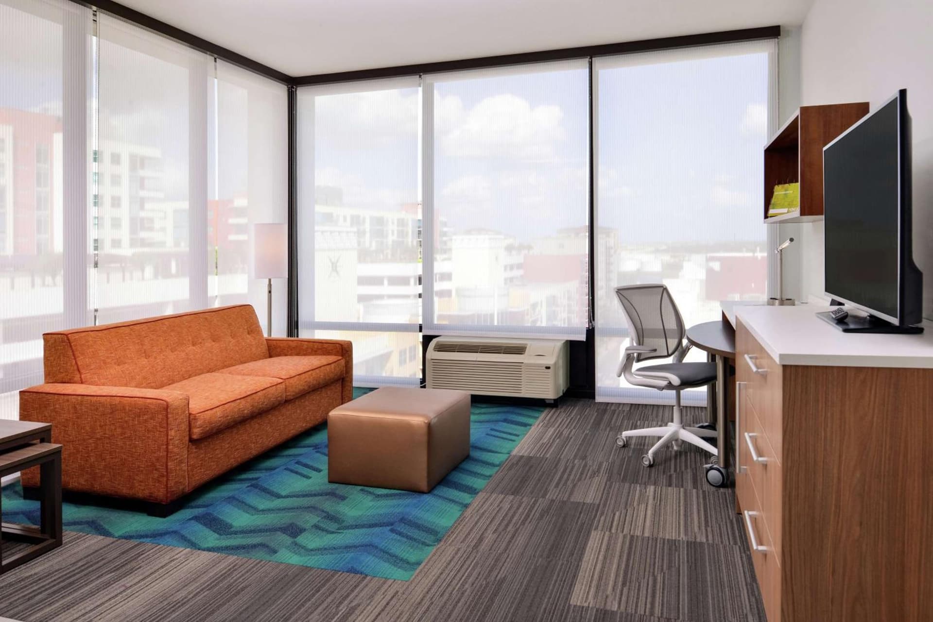 Home2 Suites By Hilton Tampa Downtown Channel District gallery photo in Tampa, FL — image 16