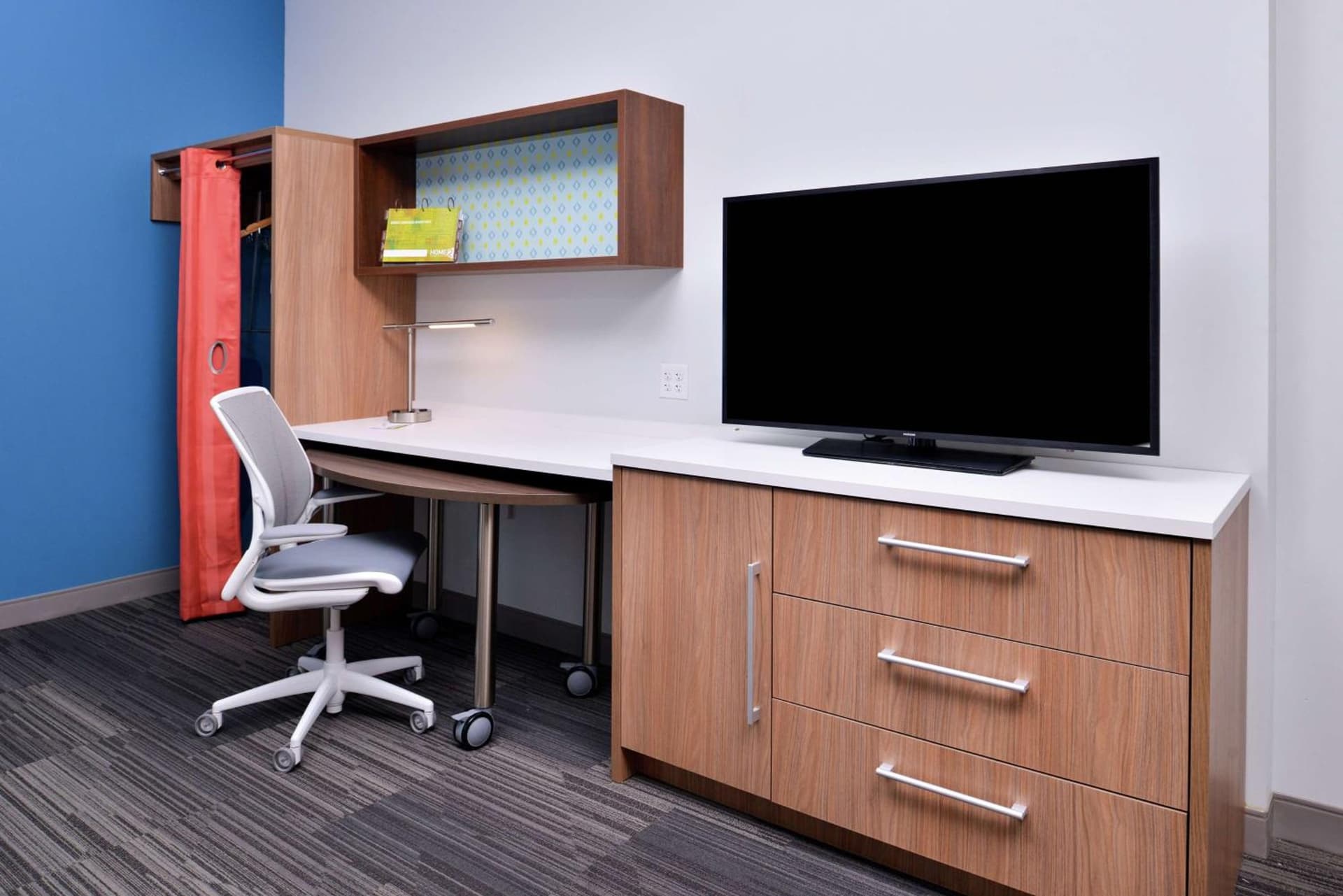 Home2 Suites By Hilton Tampa Downtown Channel District gallery photo in Tampa, FL — image 35