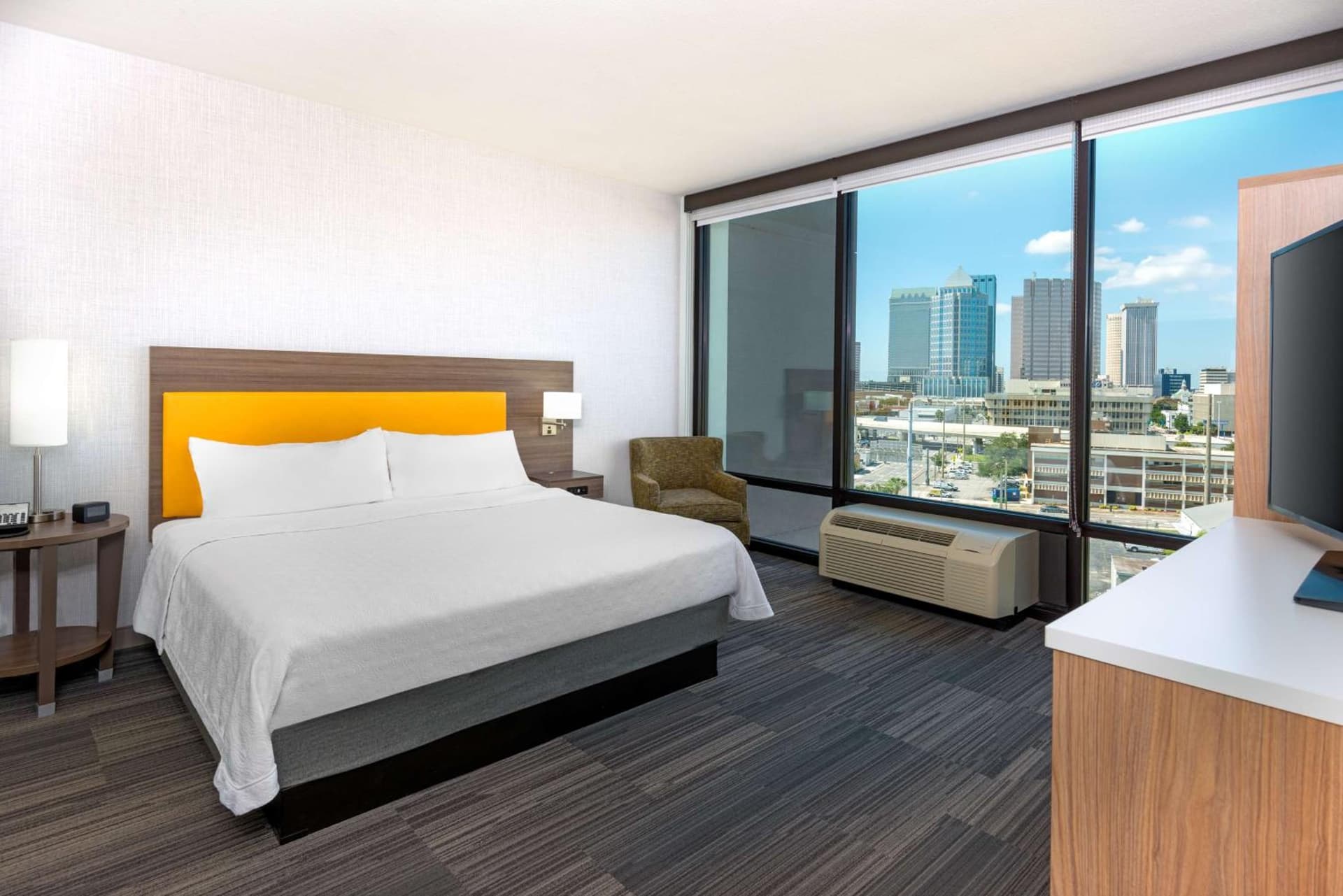 Home2 Suites By Hilton Tampa Downtown Channel District gallery photo in Tampa, FL — image 8