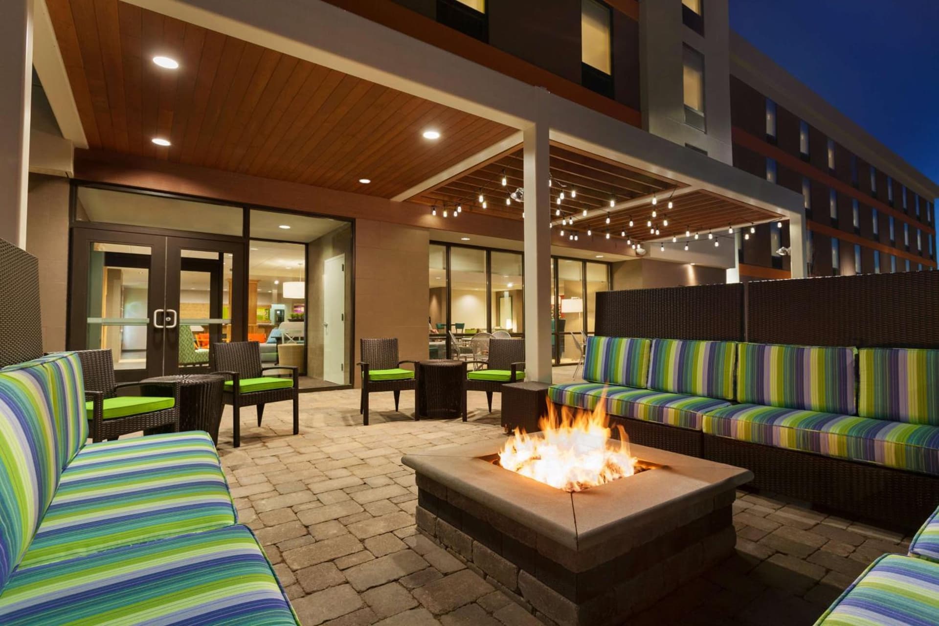 Home2 Suites by Hilton Champaign/Urbana gallery photo in Champaign, IL — image 15