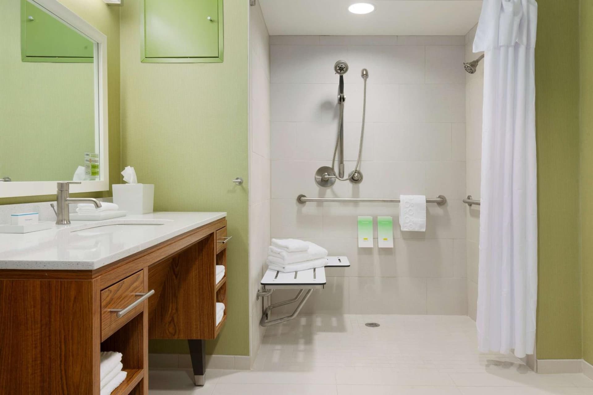 Home2 Suites by Hilton Champaign/Urbana gallery photo in Champaign, IL — image 8