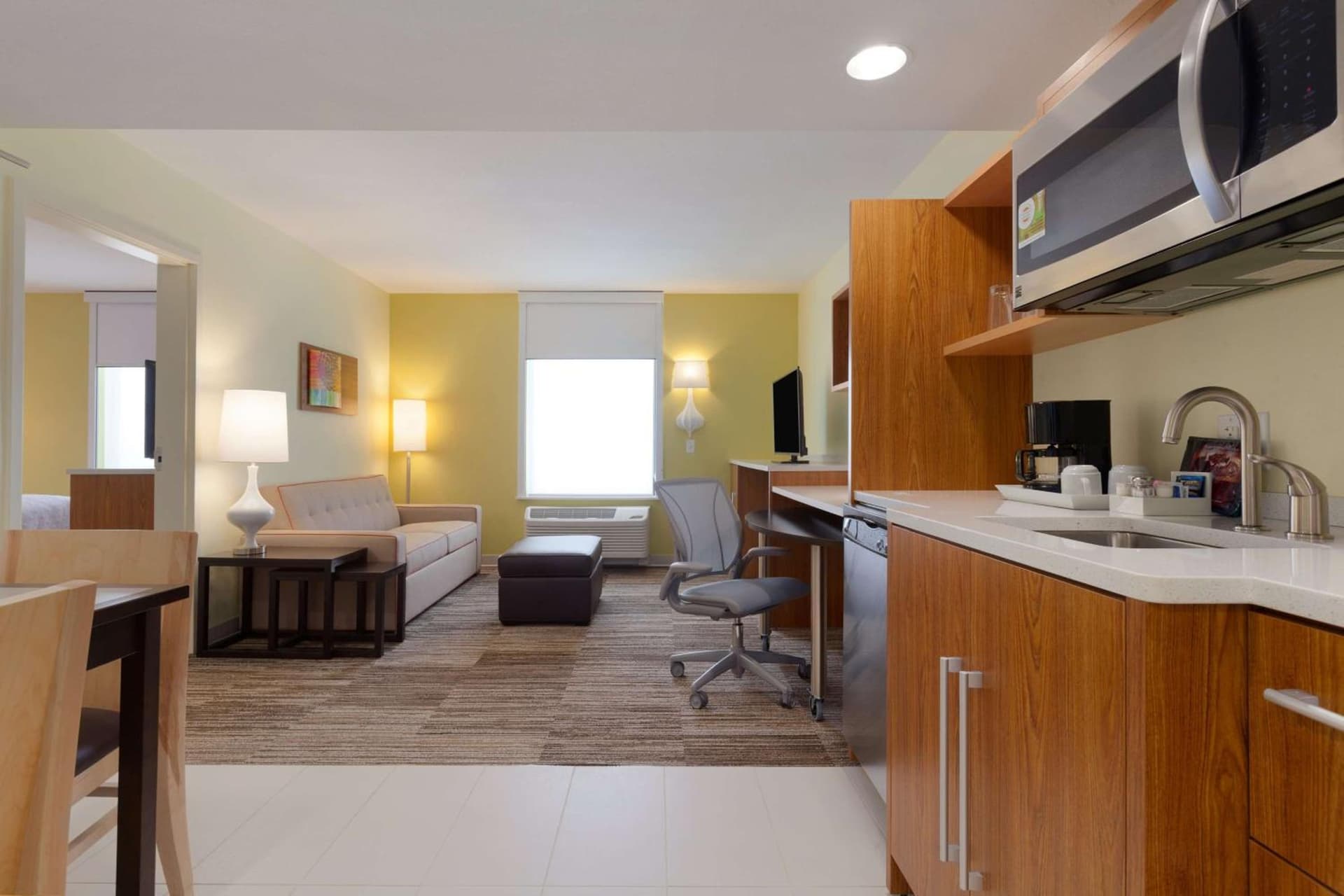 Home2 Suites by Hilton Champaign/Urbana gallery photo in Champaign, IL — image 12