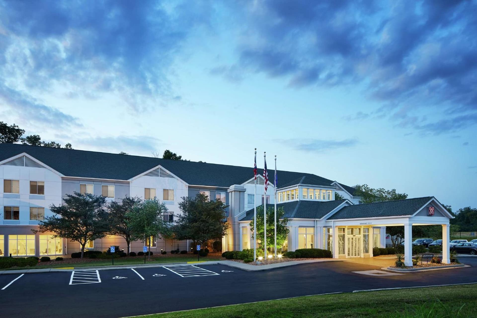 Hilton Garden Inn Cincinnati Northeast interior in Loveland, OH — gallery photo 2