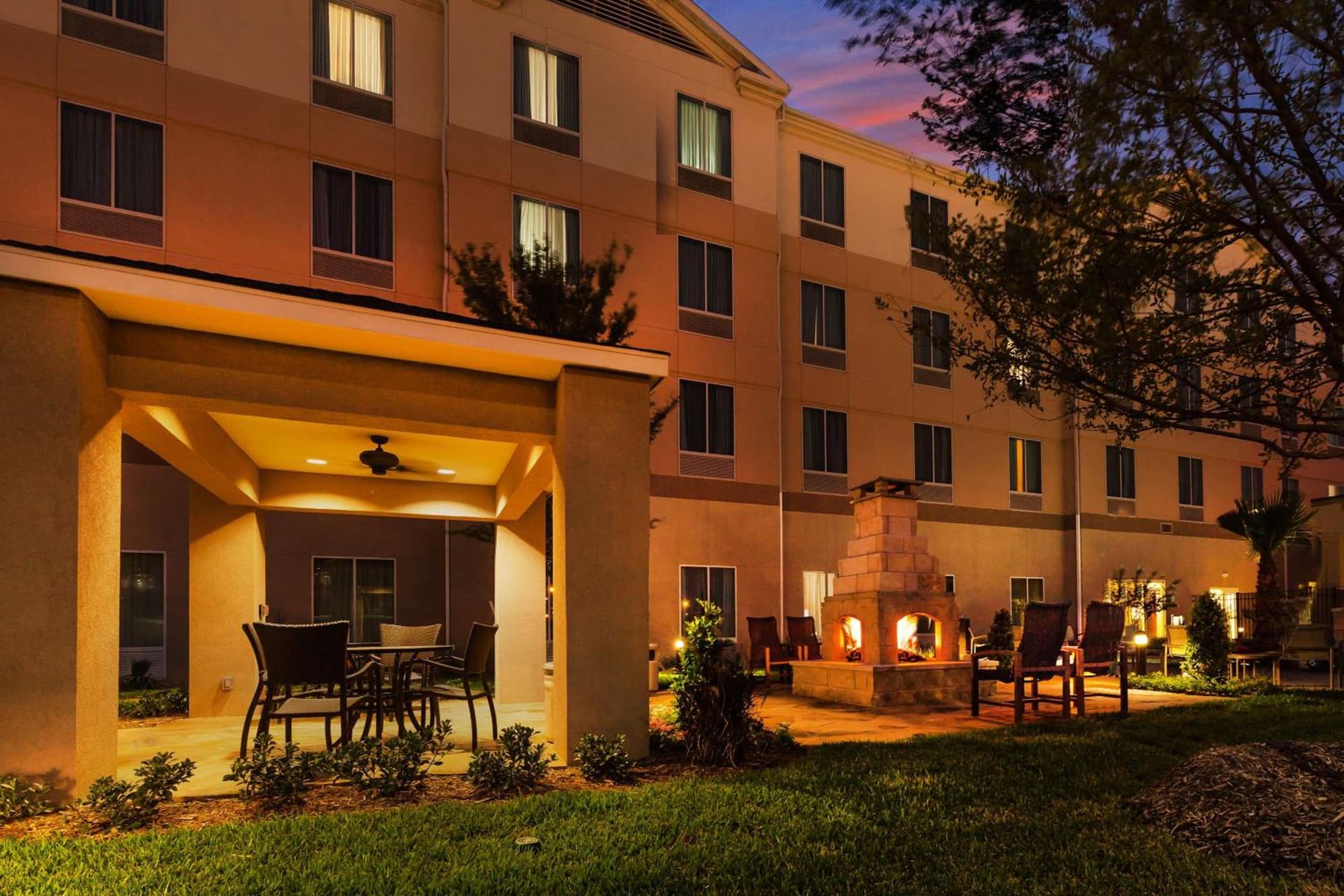 Hilton Garden Inn Midland interior in Midland, TX — gallery photo 2