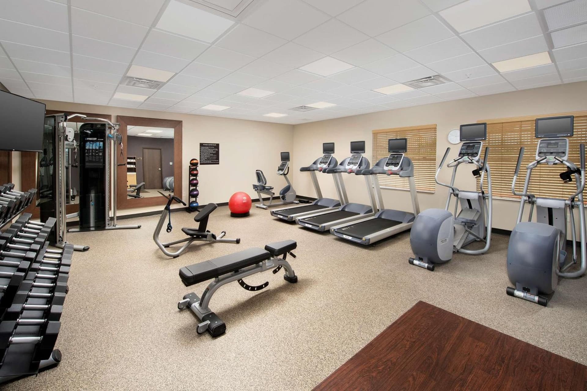 Homewood Suites By Hilton Kansas City Speedway gallery photo in Kansas City, KS — image 12