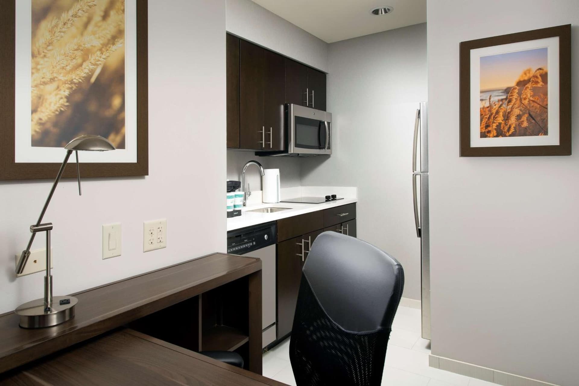 Homewood Suites By Hilton Kansas City Speedway gallery photo in Kansas City, KS — image 27