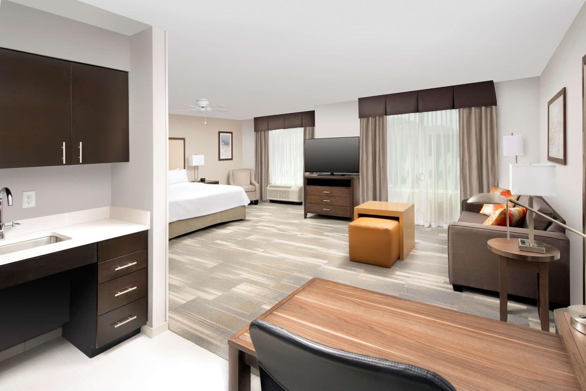 Homewood Suites By Hilton Kansas City Speedway gallery photo in Kansas City, KS — image 20
