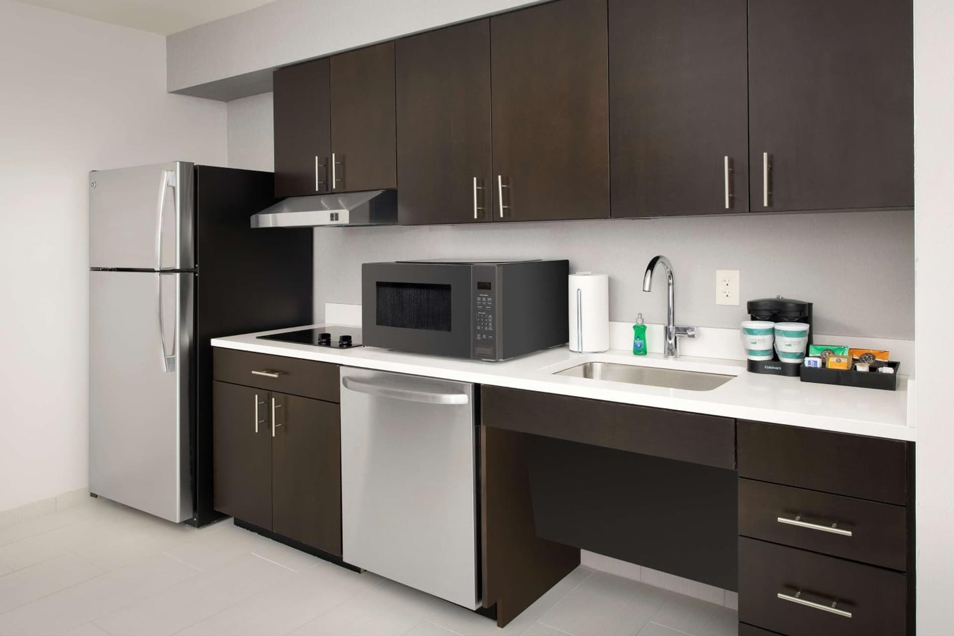 Homewood Suites By Hilton Kansas City Speedway gallery photo in Kansas City, KS — image 5