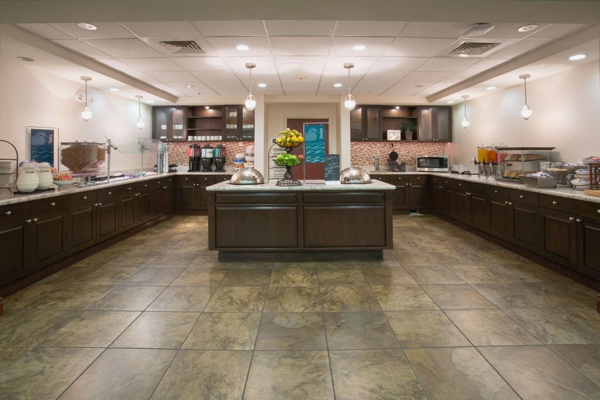Homewood Suites by Hilton Phoenix-Avondale gallery photo in Avondale, AZ — image 11