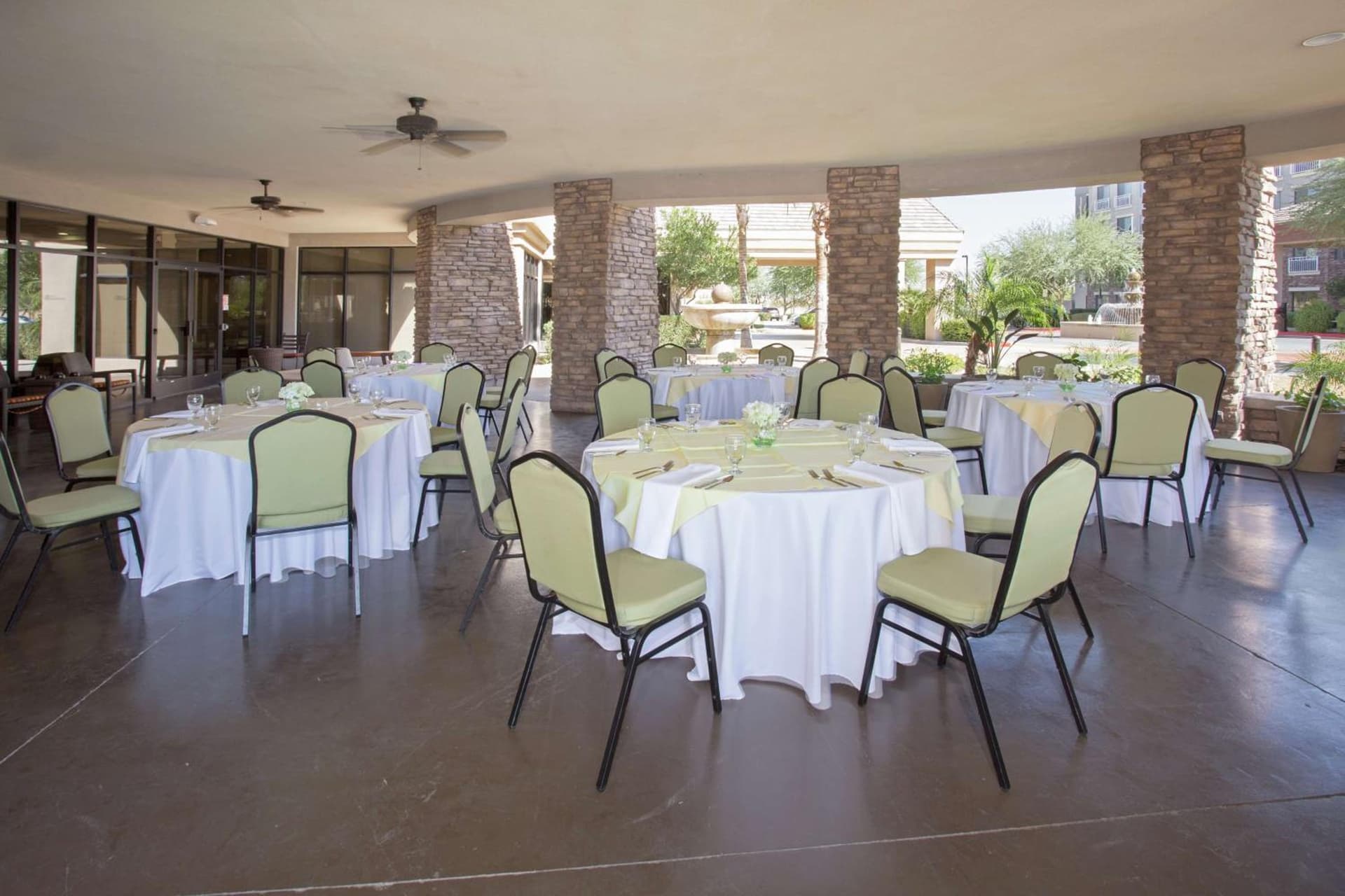 Hilton Garden Inn Phoenix/Avondale gallery photo in Avondale, AZ — image 17