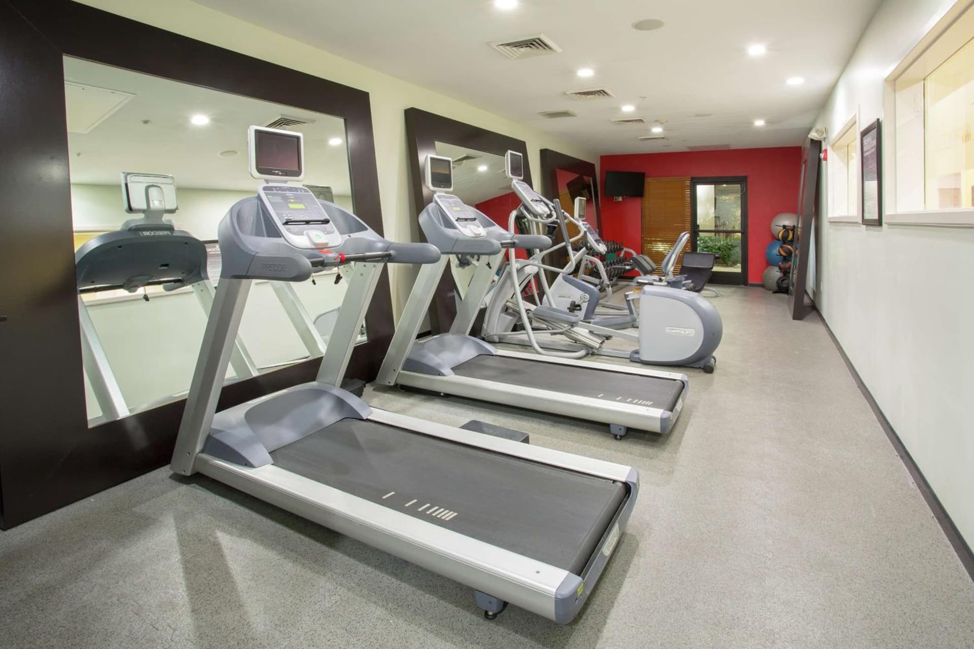 Hilton Garden Inn Phoenix/Avondale gallery photo in Avondale, AZ — image 53