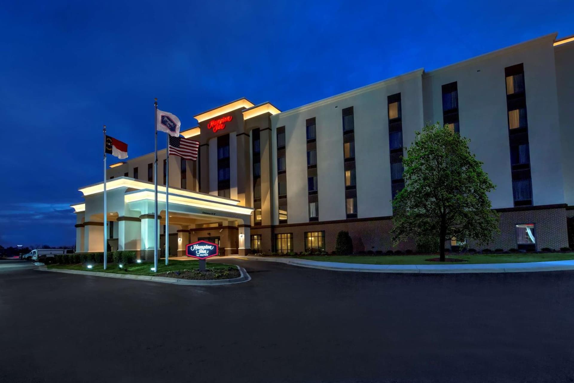 Hampton Inn Dunn property views in Dunn, NC — gallery photo 3